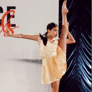 CUSTOM DANCE CONTEMPORARY SOLO Costume Size Adult Xs